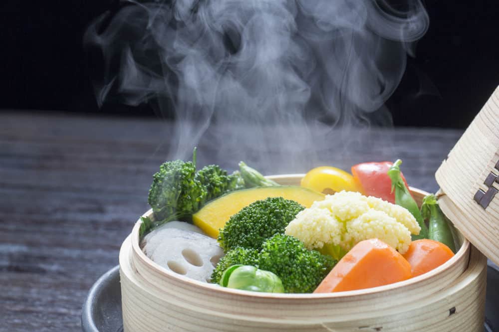 Steaming vs Boiling Vegetables 2