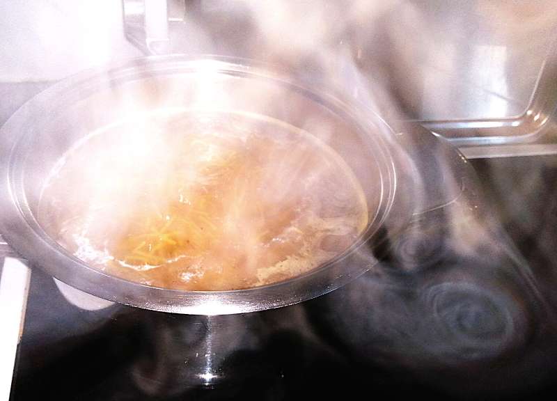 Boiling noodles