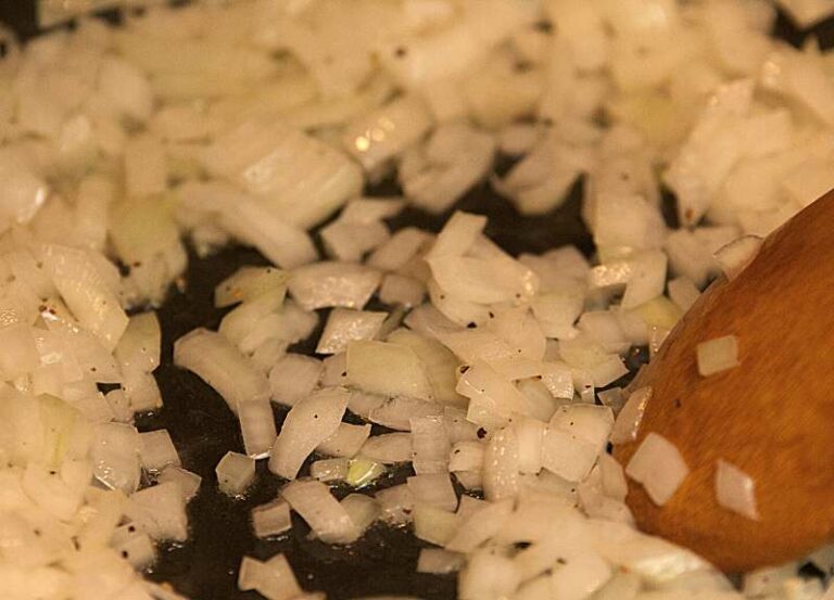 Can You Steam Onions In A Steamer? The Meal Expert