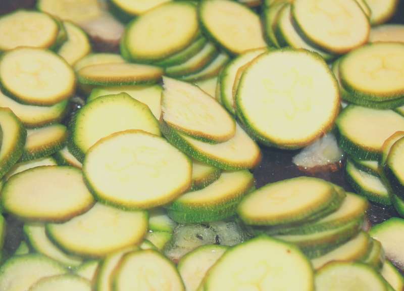 steaming zucchini