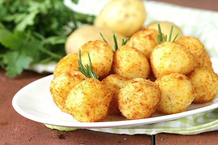How To Cook Baby Yellow Potatoes In An Air Fryer? - The Meal Expert